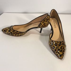 Anne Klein New York leopard print cutout side pump